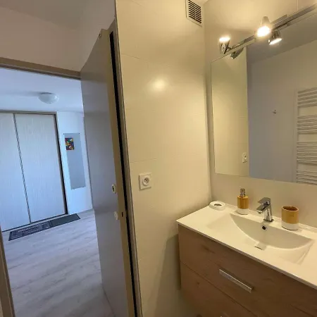 Lumineux, Piscine Chauffee, Parking Privatif - Fr-1-224c-305 Apartment